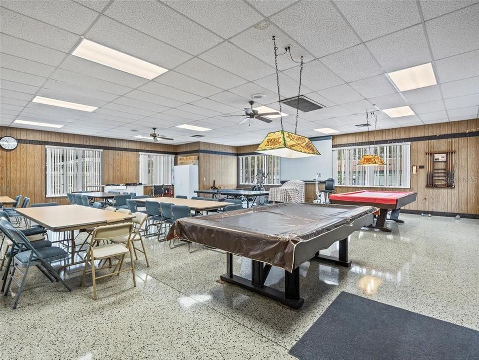 For Sale: $135,000 (2 beds, 1 baths, 965 Square Feet)