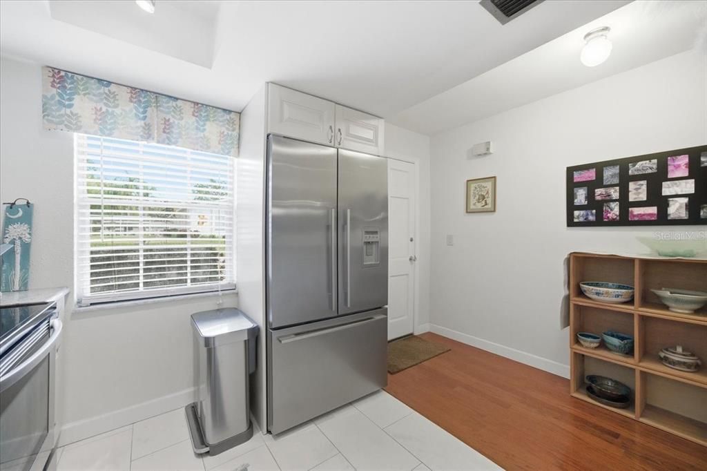 For Sale: $135,000 (2 beds, 1 baths, 965 Square Feet)