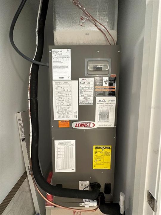 待售: $320,000 (4 贝兹, 2 浴室, 1583 平方英尺)