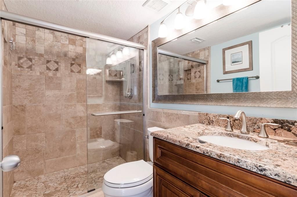 En Venta: $790,000 (2 camas, 2 baños, 1100 Pies cuadrados)