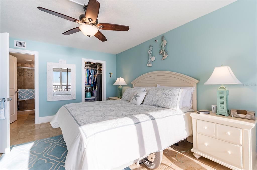 En Venta: $790,000 (2 camas, 2 baños, 1100 Pies cuadrados)