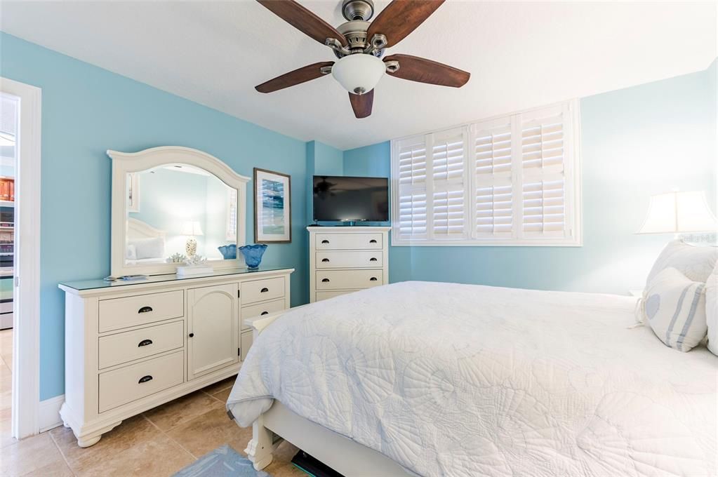 En Venta: $790,000 (2 camas, 2 baños, 1100 Pies cuadrados)