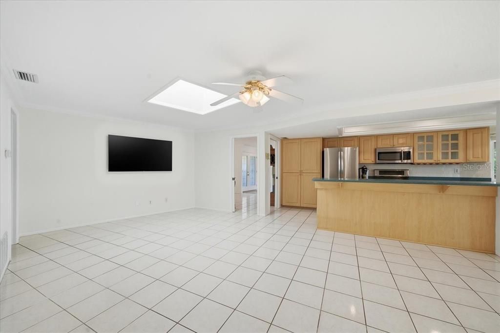 待售: $664,900 (3 贝兹, 2 浴室, 2154 平方英尺)