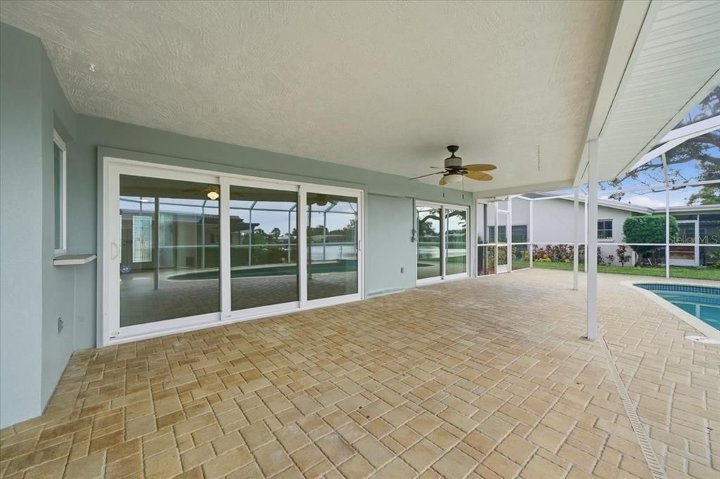 待售: $664,900 (3 贝兹, 2 浴室, 2154 平方英尺)