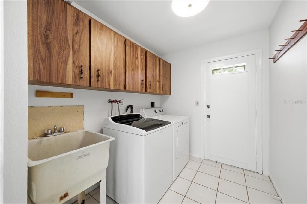 待售: $664,900 (3 贝兹, 2 浴室, 2154 平方英尺)