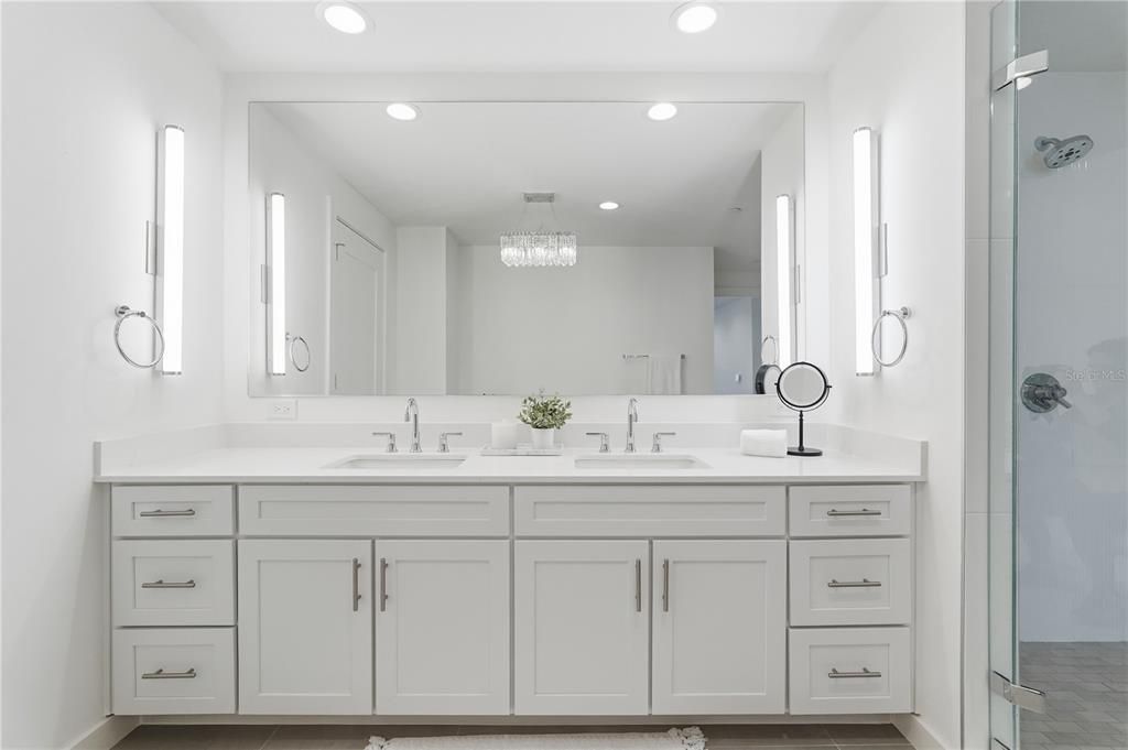 For Sale: $1,699,000 (3 beds, 3 baths, 2555 Square Feet)