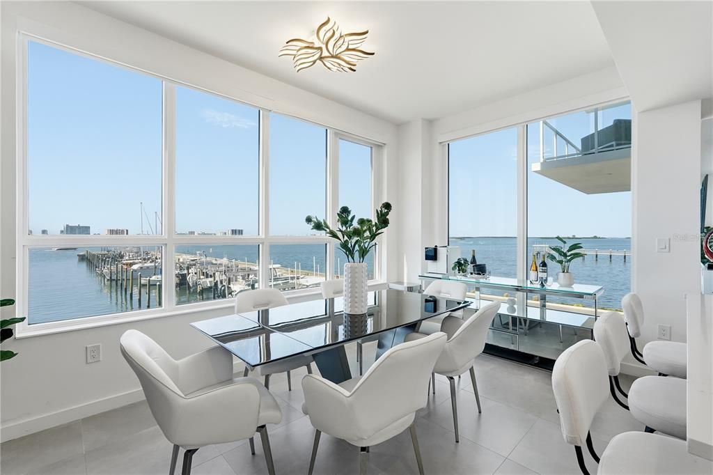 For Sale: $1,699,000 (3 beds, 3 baths, 2555 Square Feet)