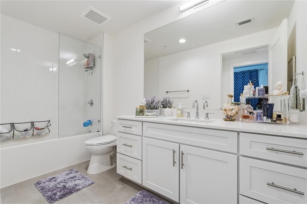 For Sale: $1,699,000 (3 beds, 3 baths, 2555 Square Feet)