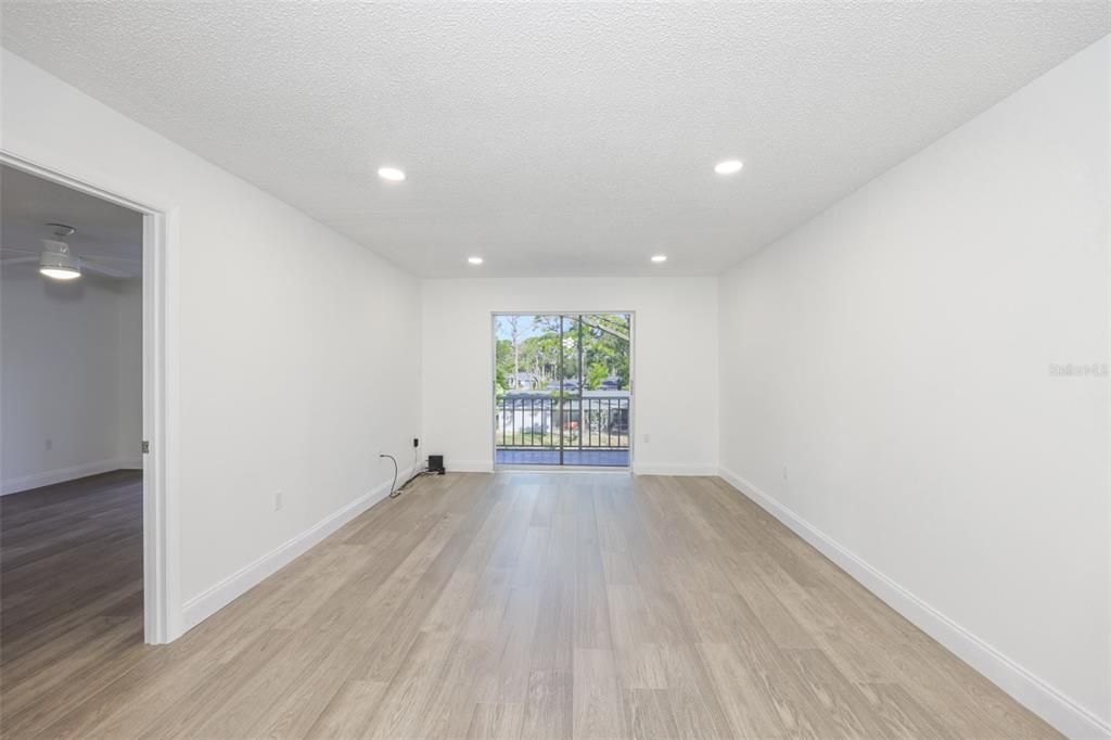 En Venta: $185,000 (2 camas, 2 baños, 1144 Pies cuadrados)