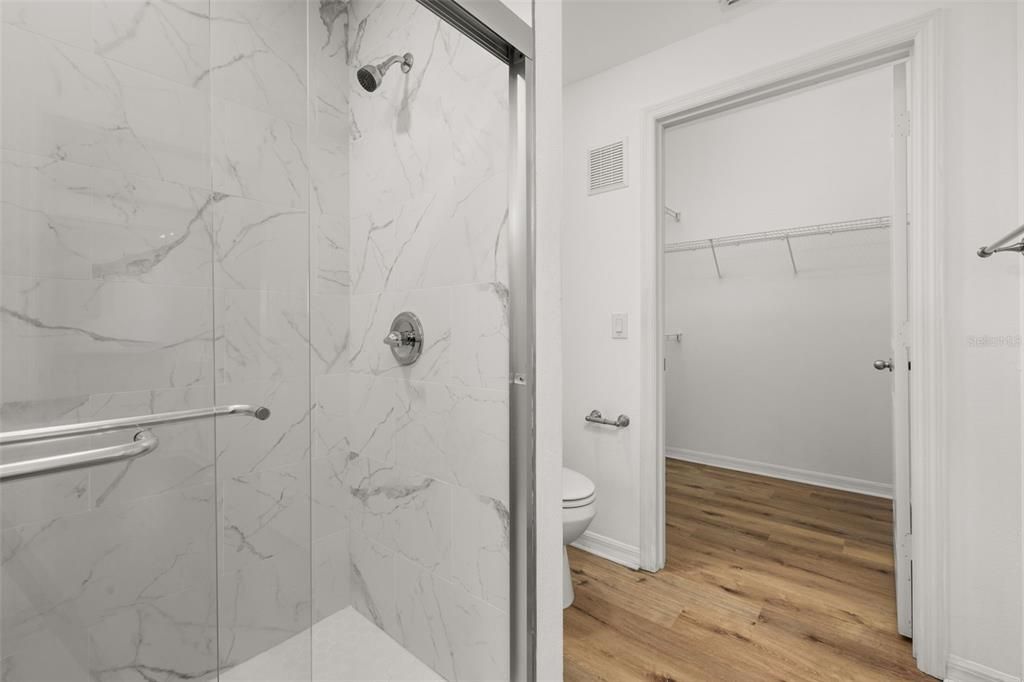 For Rent: $2,750 (3 beds, 1 baths, 1390 Square Feet)