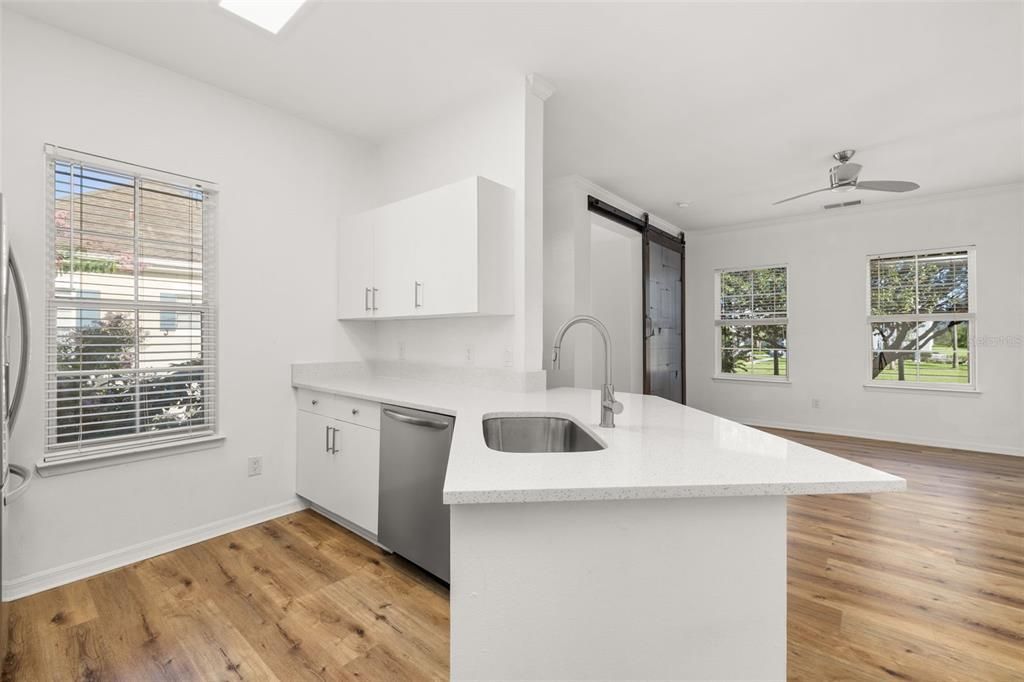 For Rent: $2,750 (3 beds, 1 baths, 1390 Square Feet)