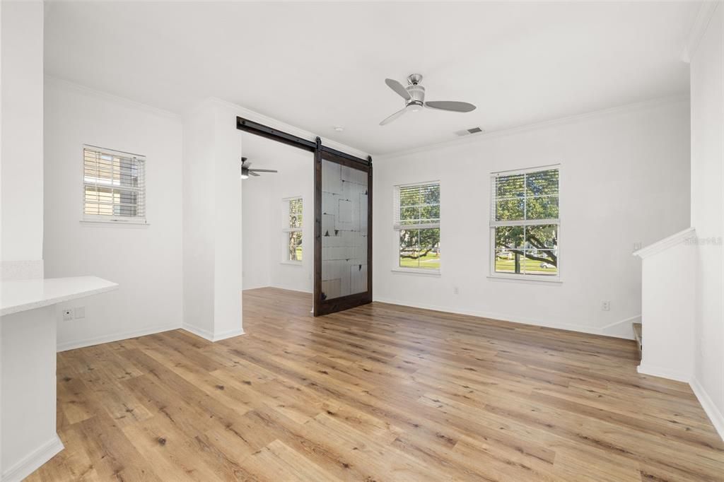 For Rent: $2,750 (3 beds, 1 baths, 1390 Square Feet)