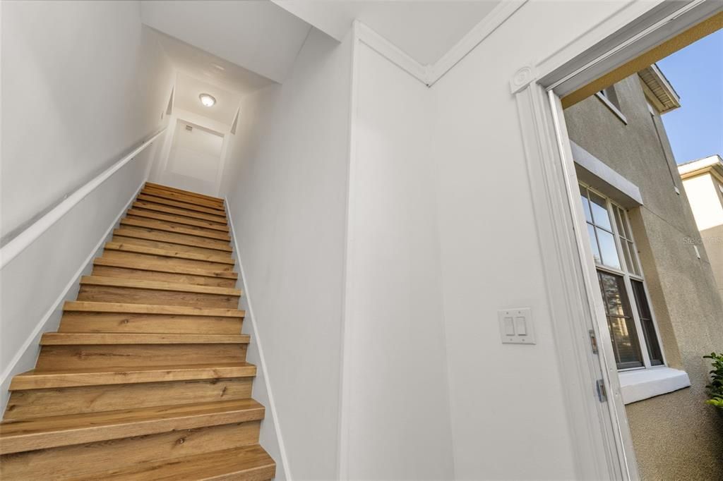 For Rent: $2,750 (3 beds, 1 baths, 1390 Square Feet)