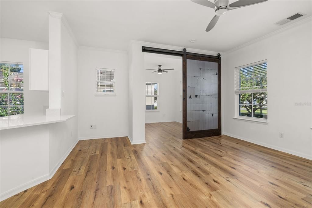 For Rent: $2,750 (3 beds, 1 baths, 1390 Square Feet)