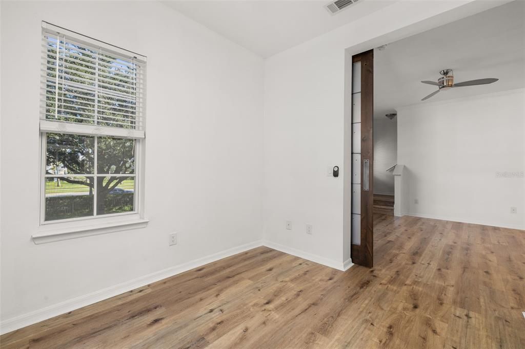 For Rent: $2,750 (3 beds, 1 baths, 1390 Square Feet)