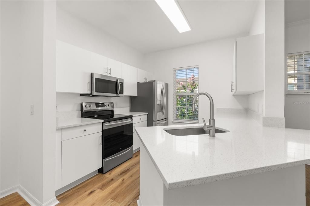 For Rent: $2,750 (3 beds, 1 baths, 1390 Square Feet)