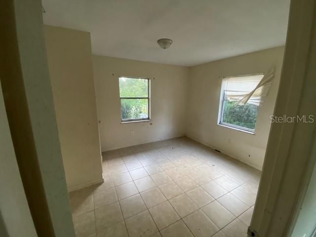 出租: $1,195 (3 贝兹, 2 浴室, 1953 平方英尺)