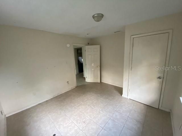 出租: $1,195 (3 贝兹, 2 浴室, 1953 平方英尺)