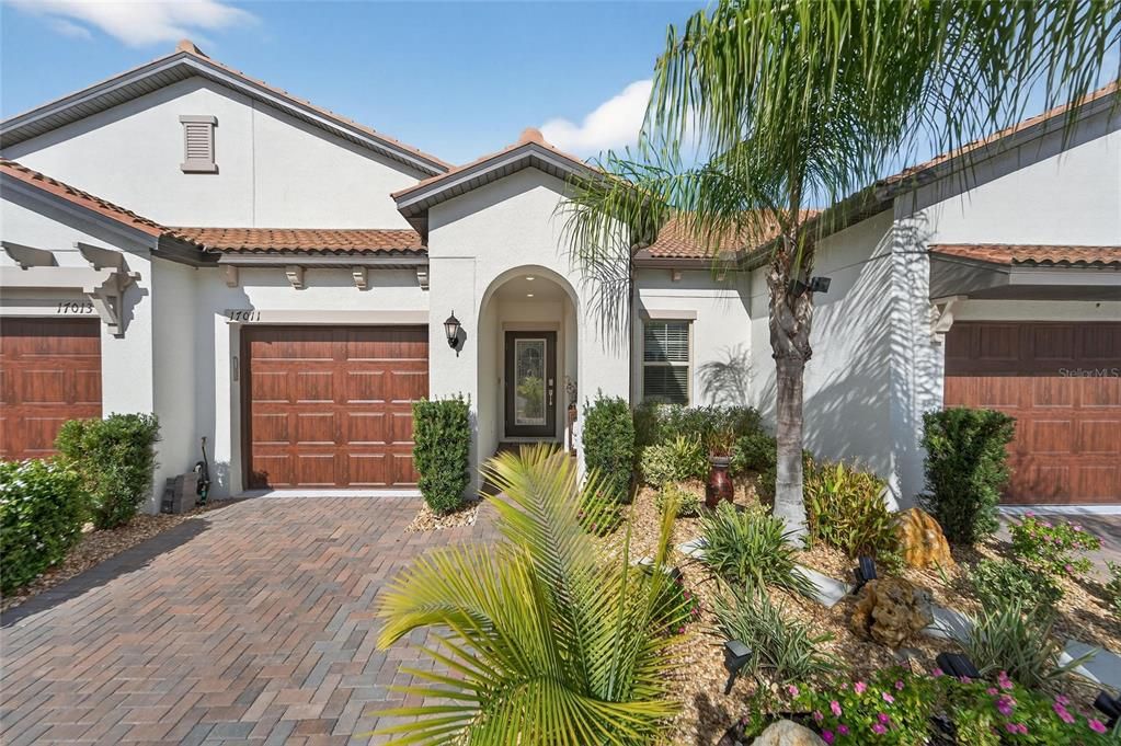 待售: $229,000 (2 贝兹, 2 浴室, 1406 平方英尺)