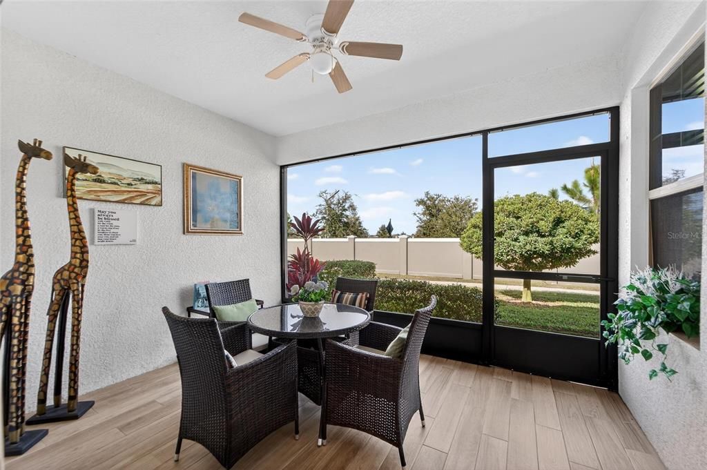 待售: $229,000 (2 贝兹, 2 浴室, 1406 平方英尺)