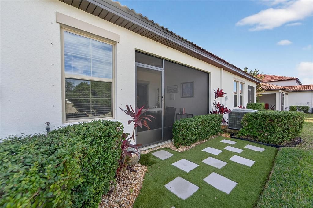 待售: $229,000 (2 贝兹, 2 浴室, 1406 平方英尺)