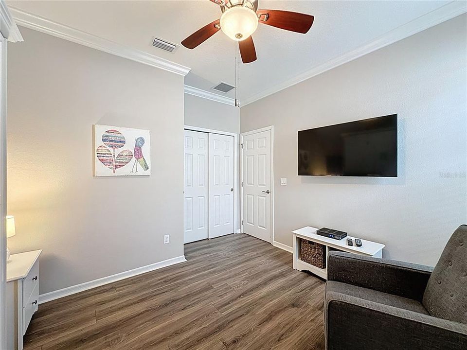 For Sale: $328,000 (2 beds, 2 baths, 1612 Square Feet)