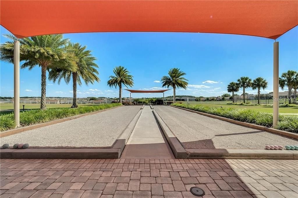 For Sale: $328,000 (2 beds, 2 baths, 1612 Square Feet)