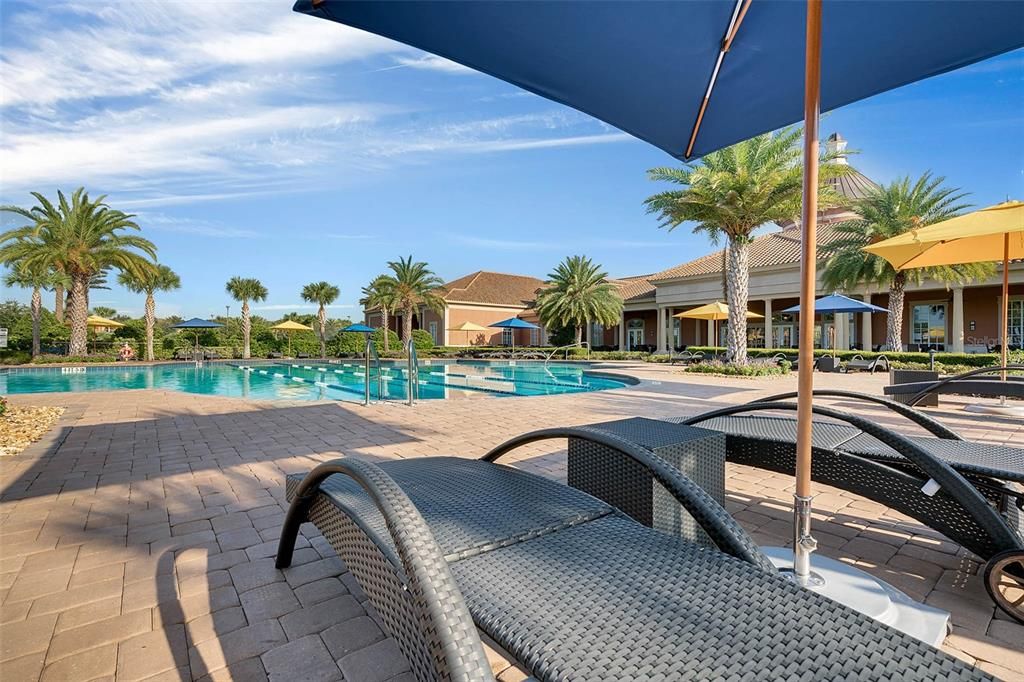 For Sale: $328,000 (2 beds, 2 baths, 1612 Square Feet)