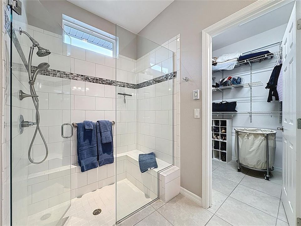 For Sale: $328,000 (2 beds, 2 baths, 1612 Square Feet)