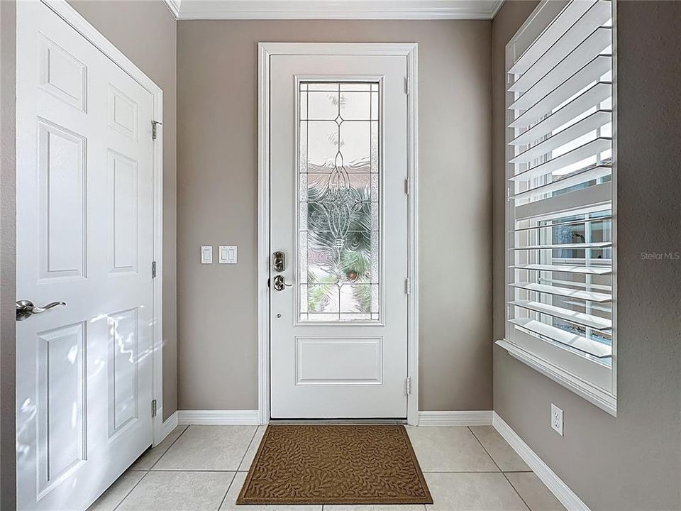 For Sale: $328,000 (2 beds, 2 baths, 1612 Square Feet)