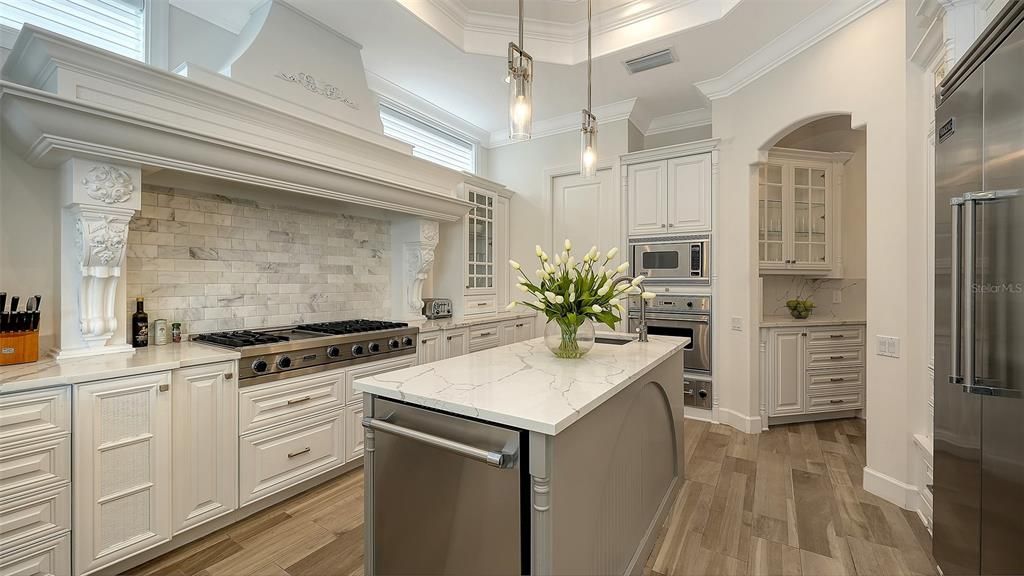 En Venta: $9,000,000 (5 camas, 5 baños, 5582 Pies cuadrados)