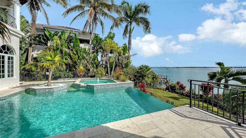 En Venta: $9,000,000 (5 camas, 5 baños, 5582 Pies cuadrados)