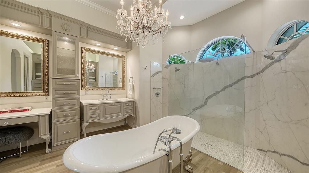 En Venta: $9,000,000 (5 camas, 5 baños, 5582 Pies cuadrados)