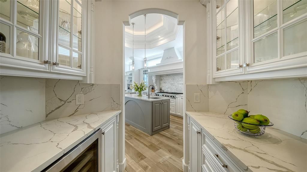 En Venta: $9,000,000 (5 camas, 5 baños, 5582 Pies cuadrados)