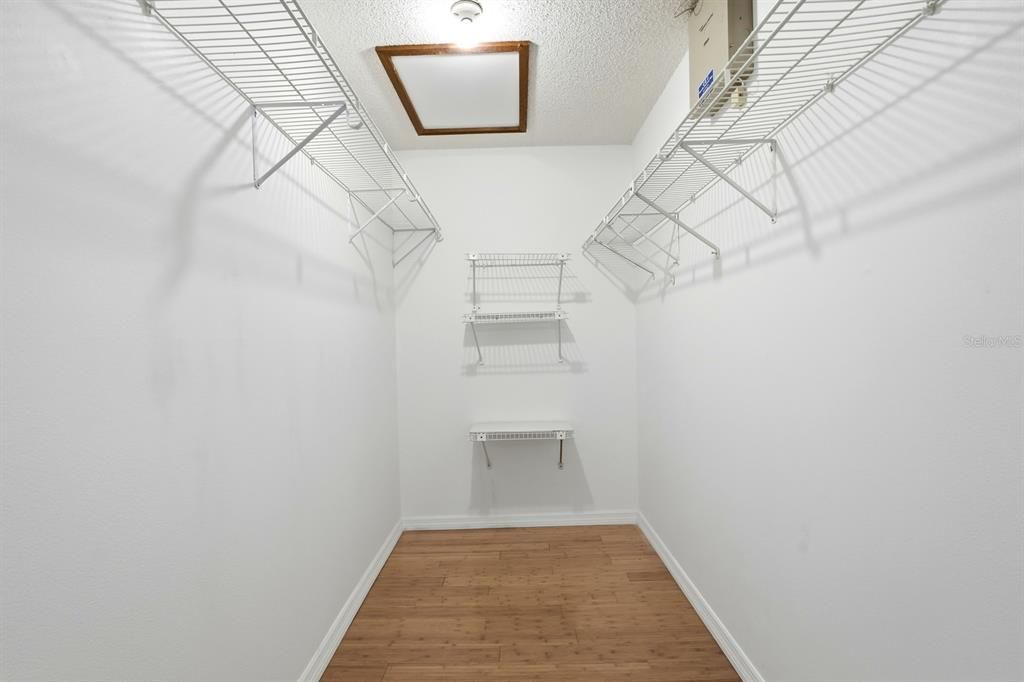 En Venta: $308,000 (2 camas, 2 baños, 1276 Pies cuadrados)