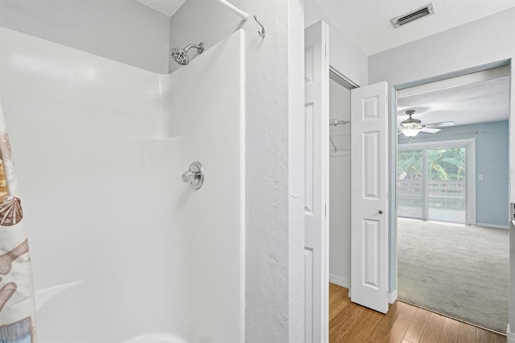 En Venta: $308,000 (2 camas, 2 baños, 1276 Pies cuadrados)