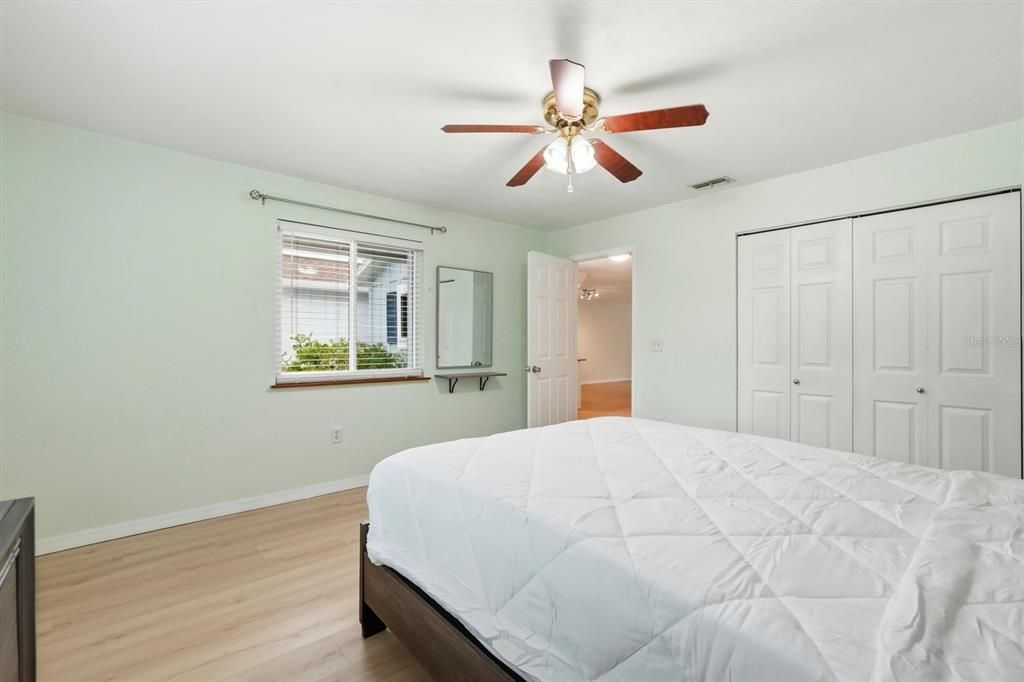 En Venta: $308,000 (2 camas, 2 baños, 1276 Pies cuadrados)