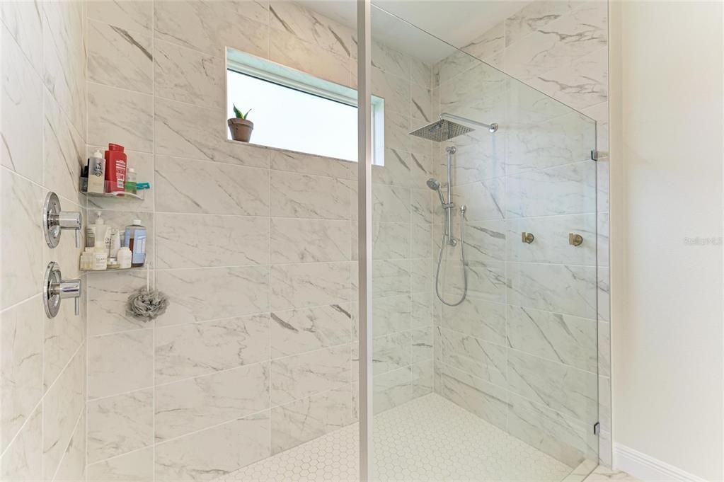 For Rent: $11,000 (4 beds, 3 baths, 2774 Square Feet)