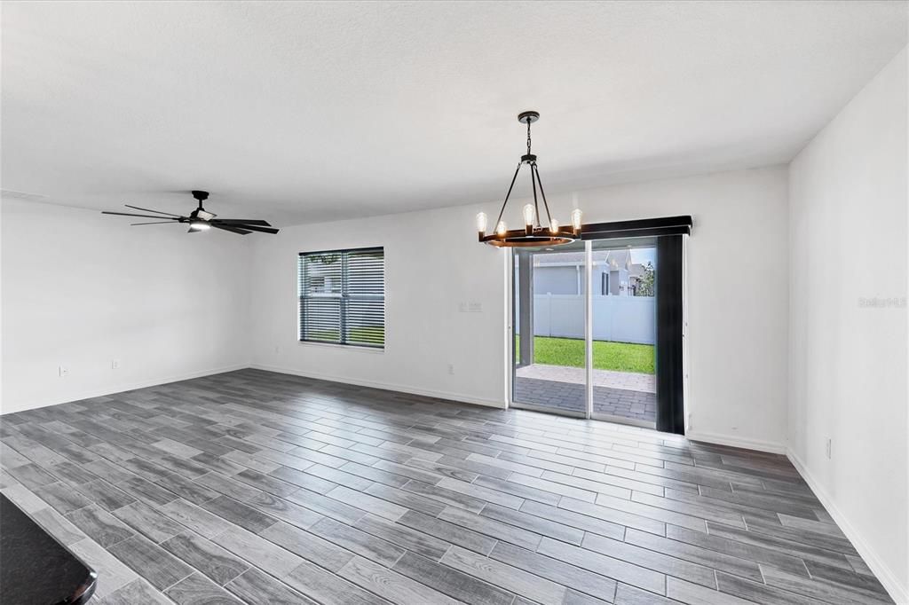 For Rent: $2,500 (3 beds, 2 baths, 1544 Square Feet)