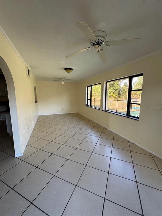 En Venta: $238,000 (3 camas, 2 baños, 1818 Pies cuadrados)