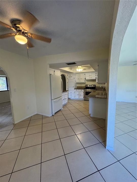 En Venta: $238,000 (3 camas, 2 baños, 1818 Pies cuadrados)