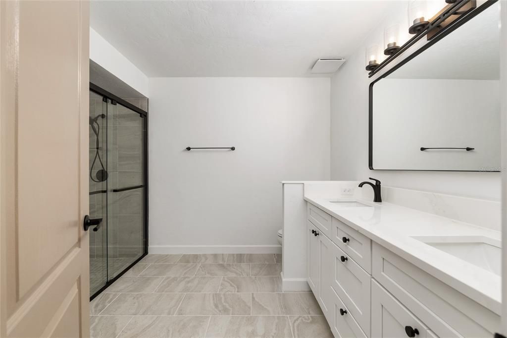 待售: $282,500 (2 贝兹, 2 浴室, 1311 平方英尺)