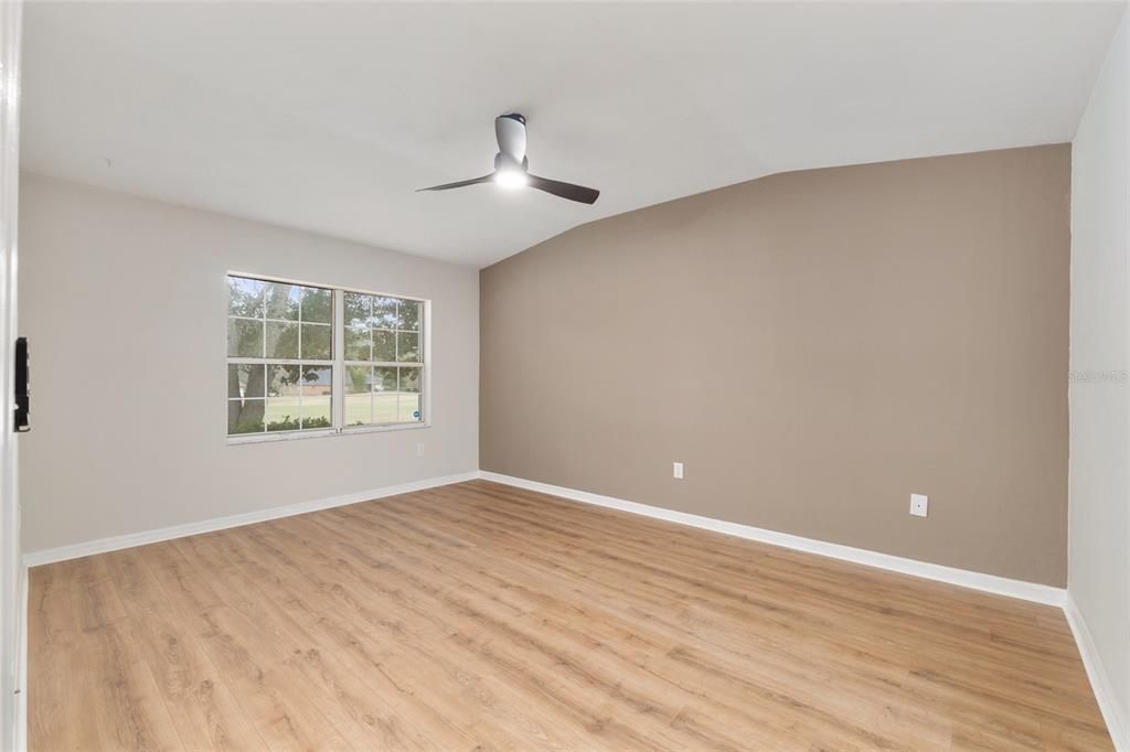 待售: $282,500 (2 贝兹, 2 浴室, 1311 平方英尺)