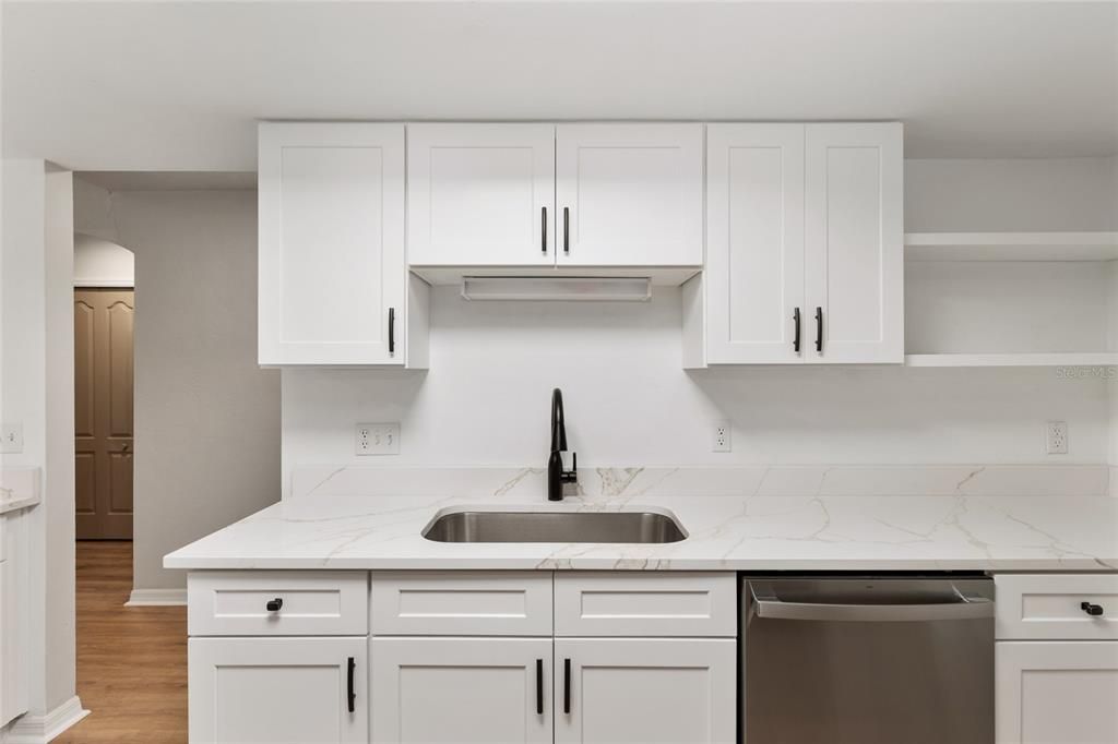 待售: $282,500 (2 贝兹, 2 浴室, 1311 平方英尺)