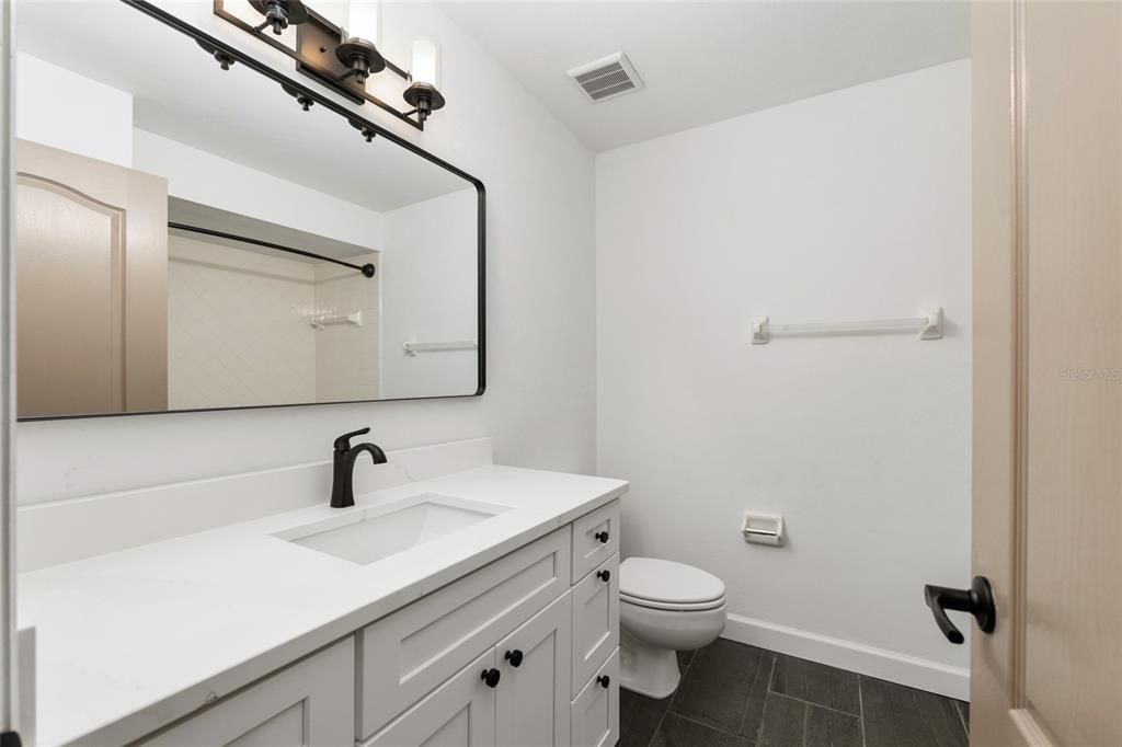 待售: $282,500 (2 贝兹, 2 浴室, 1311 平方英尺)