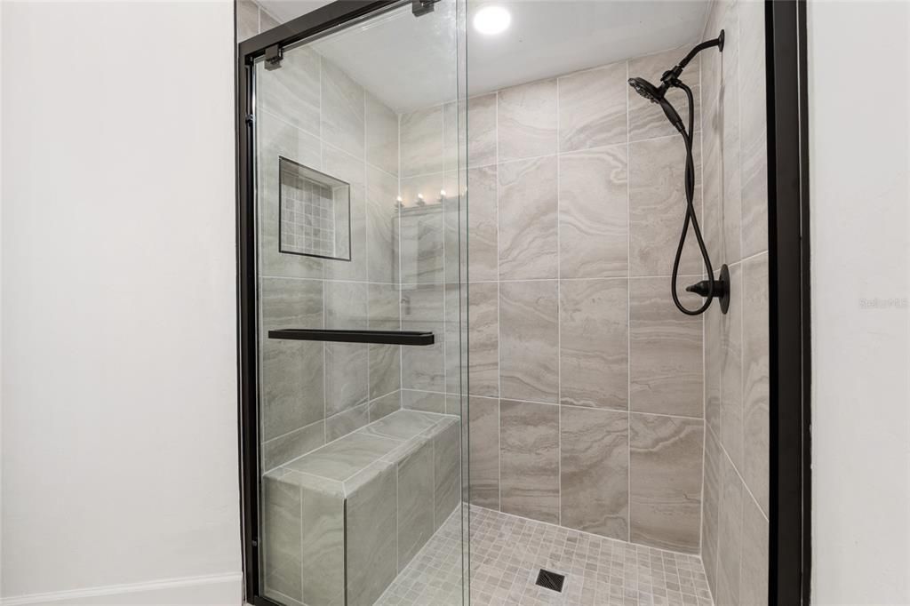 待售: $282,500 (2 贝兹, 2 浴室, 1311 平方英尺)