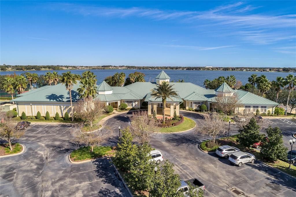 На продажу: $299,000 (2 спален, 2 ванн, 1935 Квадратных фут)