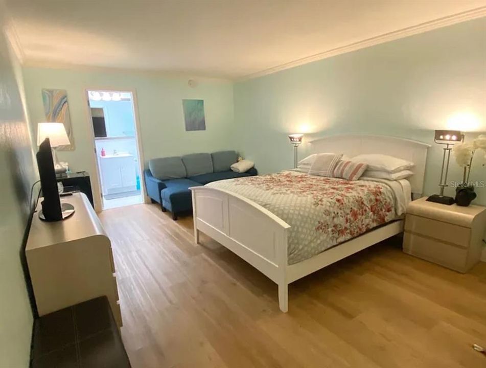 En Venta: $95,000 (0 camas, 1 baños, 348 Pies cuadrados)