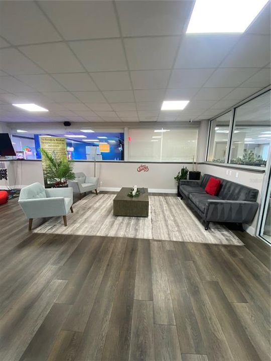 En Venta: $95,000 (0 camas, 1 baños, 348 Pies cuadrados)