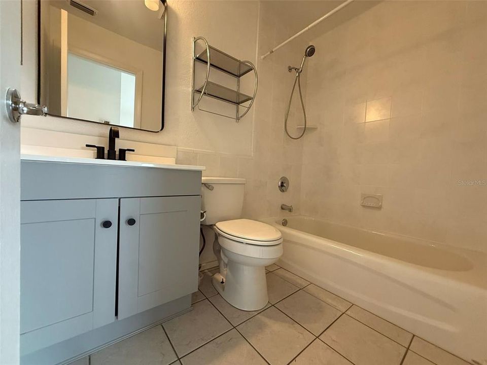 出租: $1,650 (2 贝兹, 2 浴室, 896 平方英尺)